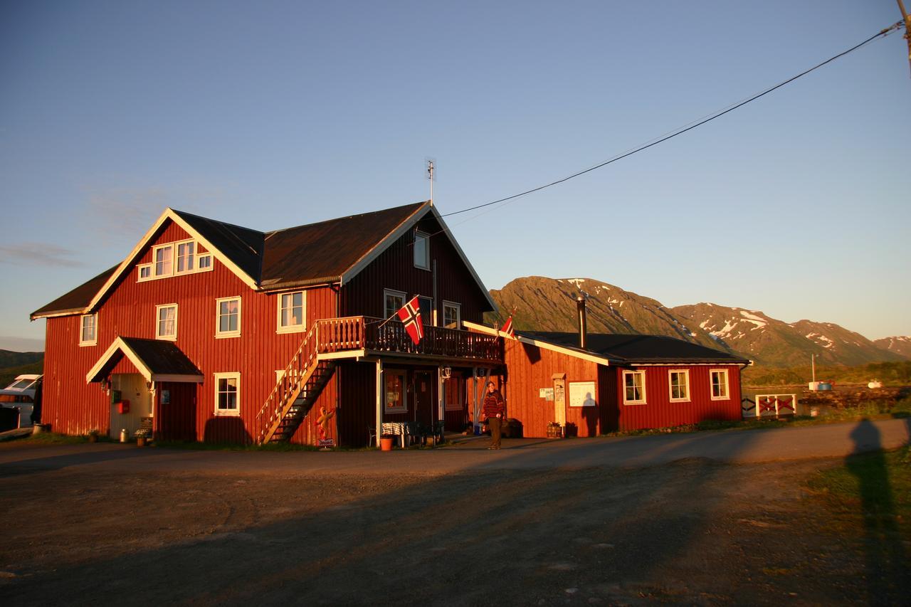 Toftenes Sjohuscamping Alsvåg Exterior foto